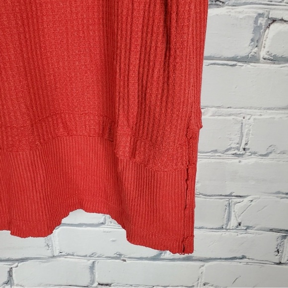 We The Free Red Northshore Thermal Longsleeve Tee - Picture 5 of 6